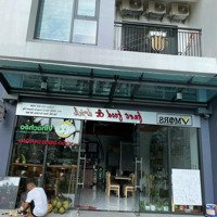 Cho Thuê Shop I1 Full Đồ, Diện Tích Rộng Làm Quán Trà Sữa, Coffee, Cư Dân Đi Lại Đông, Xem Căn 24/7