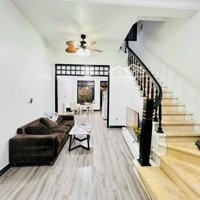 Bán Nhà Phố Linh Lang, 10,5 Tỷ, 36M2, 4 Tầng - Siêu Hời Cho Gia Đình - Ngõ Thông, Ô Tô Tránh