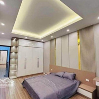 Nhà Mới Đẹp Hoàng Quốc Việt - 50M2 - 6 Tầng Thang Máy - Gara Ô Tô - Nhỉnh 14 Tỷ