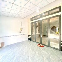 Cho thuê nhà mặt tiền đường Trần Văn Nghiêm