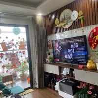 Chính Chủ Cần Bán Căn Chung Cư 75M2 Full Nội Thất, View Hồ, Giá Chỉ Hơn 4 Tỷ