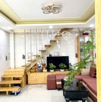 Nhà 2 Tầng 2 Mặt Kiệt, Ngang 6M Đường Hùng Vương Ngay Cạnh Big C,Diện Tích70M2 Giá Hơn 2 Tỷ.