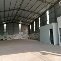 Cho thuê 500m2 xưởng khánh Bình Tân Uyên BD có văn phòng có điện 3 pha có giếng nước giá chỉ 18 tr còn thương lượng