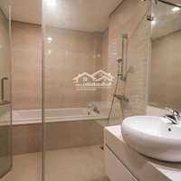 Chính Chủ Bán Căn 2 Ngủ , 72M2 Full Nội Thất Giá Bán 3,5 Tỷ Bao Thuế Phí