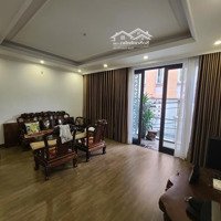 Mặt Phố Nhật Chiêu-Vị Trí Đẳng Cấp- Mặt Phố-Mặt Ngõ-Thang Máy-Hầm-View Hồ Tây-Mặt Tiền Khủng-86 Tỷ