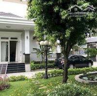 Bán Biệt thự Sân Vườn góc 2MT kế UBND Thị Trấn Nhà Bè - 25x28m(625m2)-Gía: 44 tỷ TL