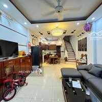 Bán Nhà Đường Hồng Tiến 96 M2, 4 Tầng, Nhà Đẹp, Hàng Xóm Văn Minh, 15.4 Tỷ