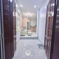 SIÊU RẺ - NHÀ ĐẸP LUNG LINH CÁT LINH 20M2 x 6T, Ô TÔ, Ở NGAY 4 TỶ 1