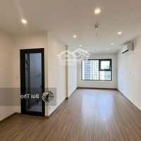 Chính Chủ Bán Gấp Căn 2Pn+1 Diện Tích 70M2 Phân Khu Sakura Vinhomes Smart City. Giá Chỉ 4 Tỷ