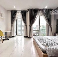 Studio 38M2 Ban Công Rộng Siêu Thoáng , Full Nội Thất . Chỉ 6 Triệu5 , Xách Vali Vào Là Ở