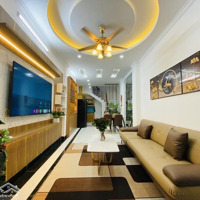 Nhà Phố Tân Mai - Hoàng Mai , 36M2 - 5Tỷ95 , Bãi Oto Cạnh Nhà , Lô Góc Phân Lô Đẹp , Full Nội Thất