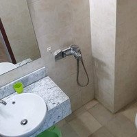 Chính Chủ Bán Căn Hộ Vp5 Linh Đàm, Nhà Nội Thất Cơ Bản, View Hồ Thoáng Mát, Liên Hệ: 0968.157.274