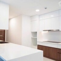 SPACIOUS 3-BEDROOM APARTMENT FOR RENT IN SUNWAH PEARL