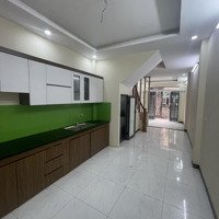 Hàng Độc Tại Đại Thành, 2,96 Tỷ 40M2, Ngõ Ô Tô, Bãi Đỗ Ngày Đêm Ngay Cửa