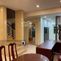 Không Bàn Về Giá Nữa Vì Quá Rẻ ! Cho Thuê Biệt Thự Pmh - 3 Phòng Ngủfull Nội Thất Mà Giá Chỉ 35 Triệu / Th