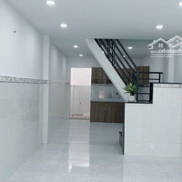 Bán Gấp Nhà Mặt Tiền Xã Trung Chánh, Hóc Môn. Sổ Riêng. Dt: 60,4 M2. Giá: 2.9 Tỷ. Liên Hệ: 0342 421 260