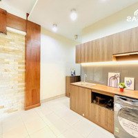 Giữa Tháng 11 Trống Phòng Studio Quận 2