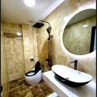 Siêu Phẩm Tây Hồ, Đẹp Mới Lung Linh, Full Nội Thất, Sát Đường Thanh Niên, Rộng Thoáng 2 Mặt.