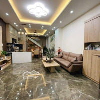 Nhà Đẹp, Dân Xây Chắc Chắn, Âu Cơ, Ô Tô Để Sân 100M2 - 15 Tỷ - Lô Góc 3 Thoáng