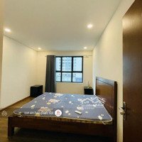 Chung Cư Dành Cho Chuyên Gia Nước Ngoài Sang Làm Việc : Goldmark City 119 M2 3N2Vs