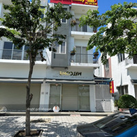 Căn Shophouse Giá Tốt 4,7 Tỷ Bao Sổ Sun Casa Hoà Phú - Cáchtrung Tâm Thương Mạithế Giới Chỉ 3Km Có Sẵn Hđ Thu.