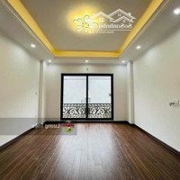 Bán Nhà Mặt Phố Chùa Bộc, Giá Cực Chất 29 Tỷ, 56M2, 5 Tầng, Pháp Lý Đầy Đủ