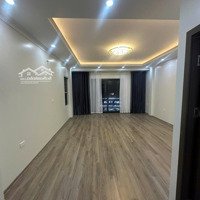 Bán Nhà Phố Kim Mã , 36M2 , 5 Tầng, Ô Tô Đỗ Cổng, Ngõ Thông Thoáng , Ba Đình . Giá Bán 5,15 Tỷ