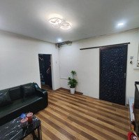 Hiếm Nhà Bán! Tập Thể Nghĩa Tân - Cầu Giấy- Căn Góc 70M2, 2 Ngủ Full Nội Thất, Ở Luôn Chỉ 2.5 Tỷ