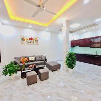 Ô Tô Đỗ Phố Hoàng Ngân! Kinh Doanh Đỉnh, Ngõ Thông, Thoáng Sáng, Dân Trí Cao, Full Nội Thất 45M2*5T