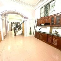 Phố Mễ Trì Thượng Lô Gốc 3 Mặt Thoáng,Diện Tích55M2 Giá Bán 14 Tỷ, Kinh Doanh Dòng Tiền Đỉnh