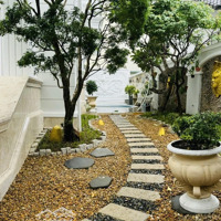 Bán Biệt Thự Đẹp Thảo Điền, Quận 2 Diện Tích: 303M2(14Mx26M) Hầm 3 Tầng Hồ Bơi Sân Vườn Giá Bán 69 Tỷ Tl