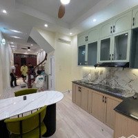 Bán Nhà Phùng Khoang- 4 Tầng- 32M2- Ngõ Rộng Thoáng- Dân Xây Cực Đẹp- Tặng Full Nội Thất Long Lanh