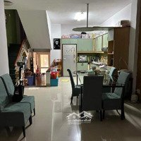Bán Nhà Đường Huỳnh Lan Khanh, Phường 2 Quận Tân Bình, 101M2, 5 Tầng, 5 Phòng Ngủ, Giá Bán 24 Tỷ