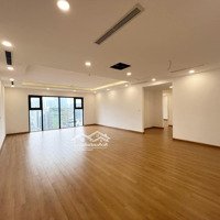 Chính Chủ Bán Căn Góc 140M2, 3Pn 2 Vệ Sinhtầng Trung, Ban Công Nam Tòa Paragon Cầu Giấy