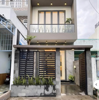 Cần Bán Gấp Nhà 1T 2L 4P Ngủ- 100M2 - Đang Cho Thuê 8,5 Triệu/Tháng - Ở Bình Chánh - Giá Bán 2Tỷ2/Shr/Tl