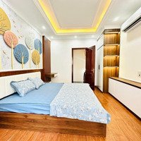 Bán Nhà Trường Chinh Đống Đadiện Tích30M2 X 6 Tầngmặt Tiền5.2M. Gía 5.95 Tỷ. Liên Hệ: 0968.963.803