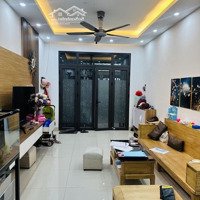 Phân Lô Trịnh Đình Cửu - Hoàng Mai 45M2 - 4T . Chỉ 11 Tỷ. Ô Tô Đỗ Cửa, Ngõ Thông