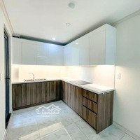 Cần Bán Gấp Căn Hộ Homyland 3 81M2 Giá Bán 3.4Tỷ Liên Hệ:0909275569 Phú