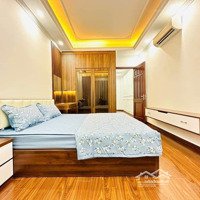 Bán Nhà Ngõ 79 Cầu Giấy, 30M2 Xây 5 Tầng Vuông Vắn, Tặng Full Nội Thất, Giá Hấp Dẫn