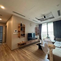 Cần Bán Căn Hộ 65M2 2 Phòng Ngủ 2 Vệ Sinhđủ Đồ View Hồ Thiên Nga Toà R2 Osen Ecopark. Liên Hệ: 0964007130 Ạ