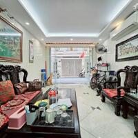 Bán nhà tại 6 tầng tại Thịnh Hào 36m2 . Ngõ to oto vào nhà , gần ngã 6 Ô chợ Dừa , Văn Miếu giá 13 tỷ