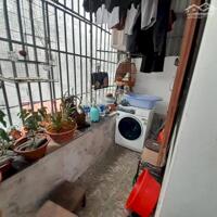 Chính chủ bán nhà Khương Trung, 3 tầng, diện tích 30m2, giá 3.5 tỷ, khu vực kinh doanh tốt.