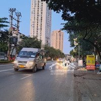 Bán Nhà Phùng Khoang Nam Từ Liêm .60M.7T. Giá Nhỉnh 18 Tỷ . Thang Máy . Phân Lô Lk Ô Tô Tránh .