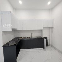 Bán Nhà Gần Công Viên Ngọc Thụy, 40M2 X 4 Tầng, Ngõ Thông, Ô Tô Vào Nhà, Chỉ 7.5 Tỷ, 0967182629