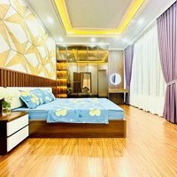 Bán Nhà Phố Huế Hai Bà Trưng 60M2 5 Tầng Hơn 4M Mặt Tiền 5P Cho Thuê Gần 300 Triệu/Năm Hạt Rẻ 10.8 Tỷ