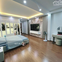 Rẻ Hơn Vàng! Phố Hoàng Cầu, Phân Lô, Ô Tô Tránh, Vỉa Hè, 2 Thoáng, Kd Đỉnh , 45M2*5T, Chỉ 11 Tỷ Xíu