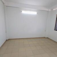 Cho thuê chung cư Cây Mai Q.11 DT 50m2, 1PN, 1WC nhà trống 0902855182