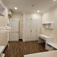 Cần Bán Căn Hộ Kingston, Phú Nhuận, 120M2, 3 Phòng Ngủ Nội Thất, Lầu Cao, Giá Bán 9,2 Tỷ. Liên Hệ: 0976028738 Dưỡng