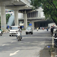 Hồ Tùng Mậu Nhà Đẹp 3 Thoáng -Thang Máy Xịn -Ngõ Nông - View Sân Chơi, Bể Bơi. Nhỉnh 13Tỷ