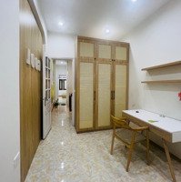 B.án Nhà 53M2 Tại Khu Hoàng Quốc Việt, Cầu Giấy Chỉ Hơn 12 T.ỷ